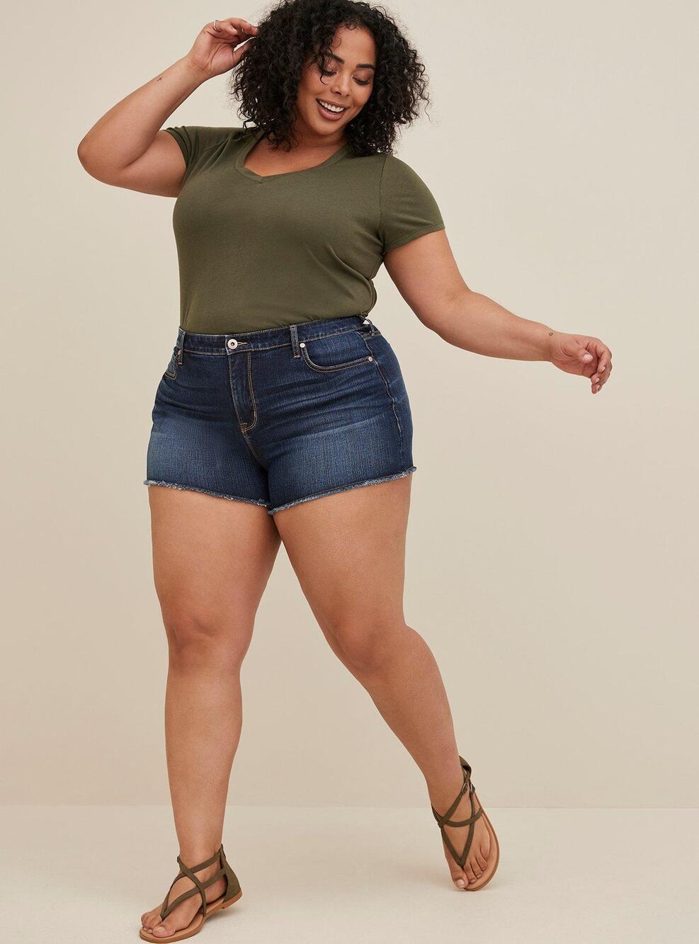 Torrid High Rise A-Line Shortie Short Cutoff Vintage Stretch Dark Wash SIZE 18